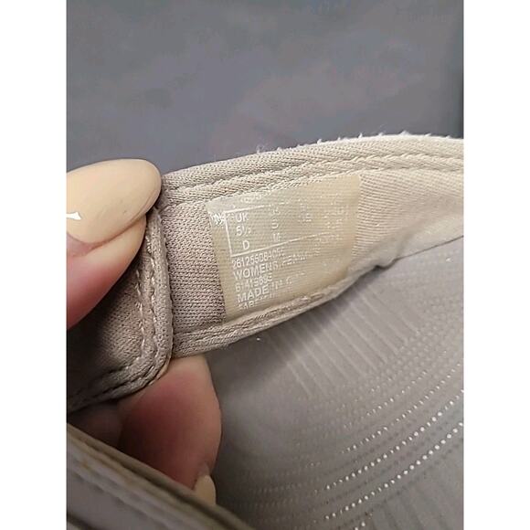 Cloudsteppers Sandals Ivory Women’s 8M Luxe Coastal Romantic Cottagecore Travel - Picture 6 of 9